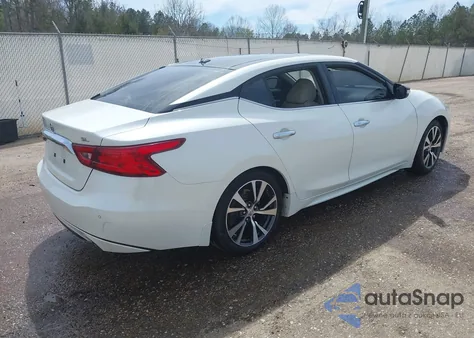 2017 Nissan Maxima 3.5S z USA, uszkodzony, nr VIN 1N4AA6APXHC381338